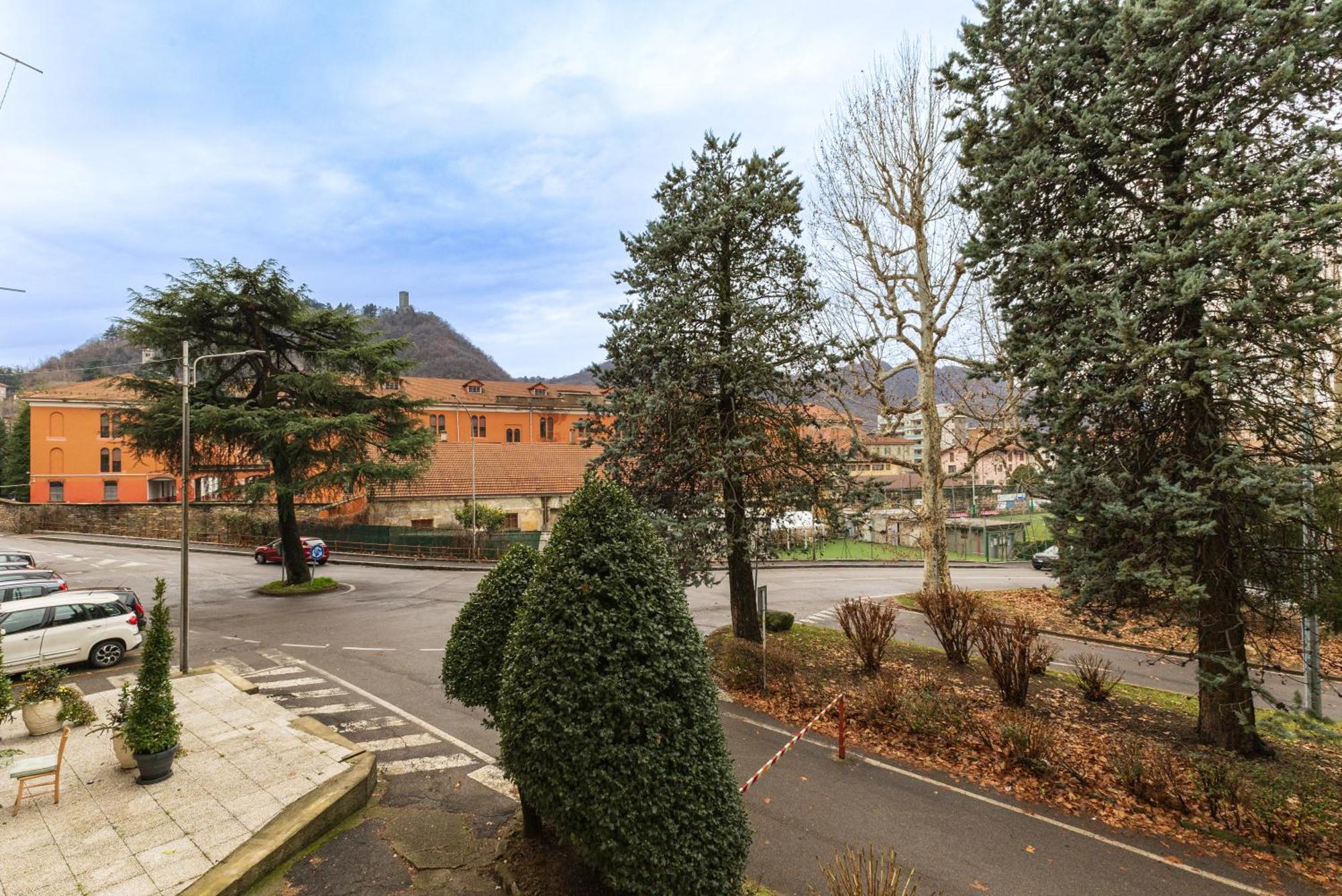 Il Giglio - Free Parking Apartment Como Exterior photo